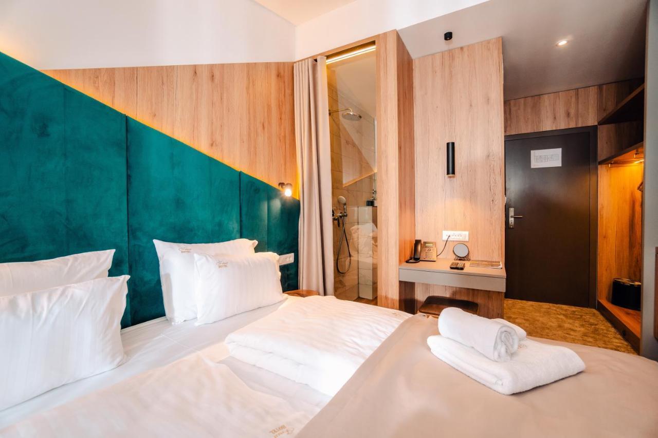 Hotel Forest Pale Esterno foto